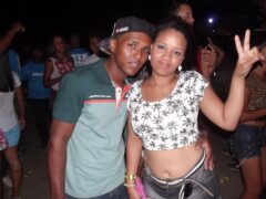 Oktober 10 Anos